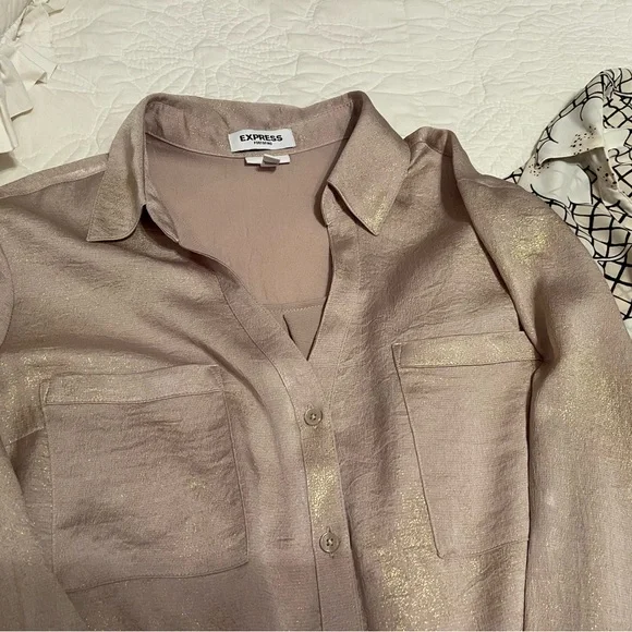 Lot of 3 Express Portofino blouses. Size large EUC. - Picture 5 of 5